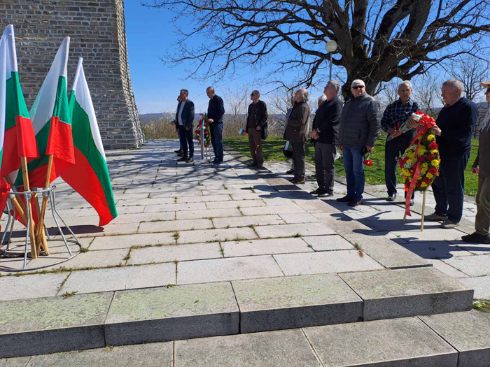 Патриоти посетиха Петрова нива в навечерието на Деня на Тракия по ...